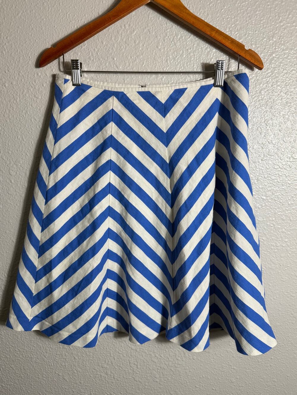 $109 Talbots Blue Off White Ivory Chevron Midi Skirt 10P Measurements Zipper